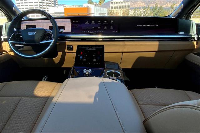 new 2025 Cadillac Escalade car, priced at $149,990