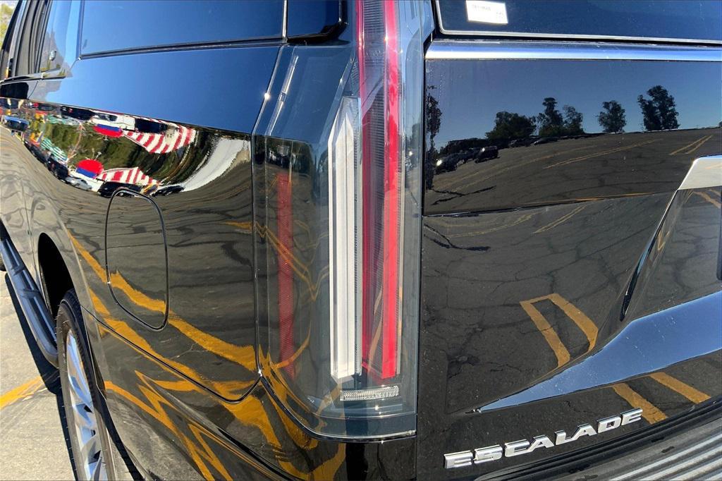 new 2026 Cadillac Escalade ESV car, priced at $97,305