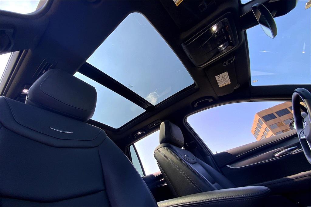 used 2024 Cadillac XT6 car, priced at $35,000