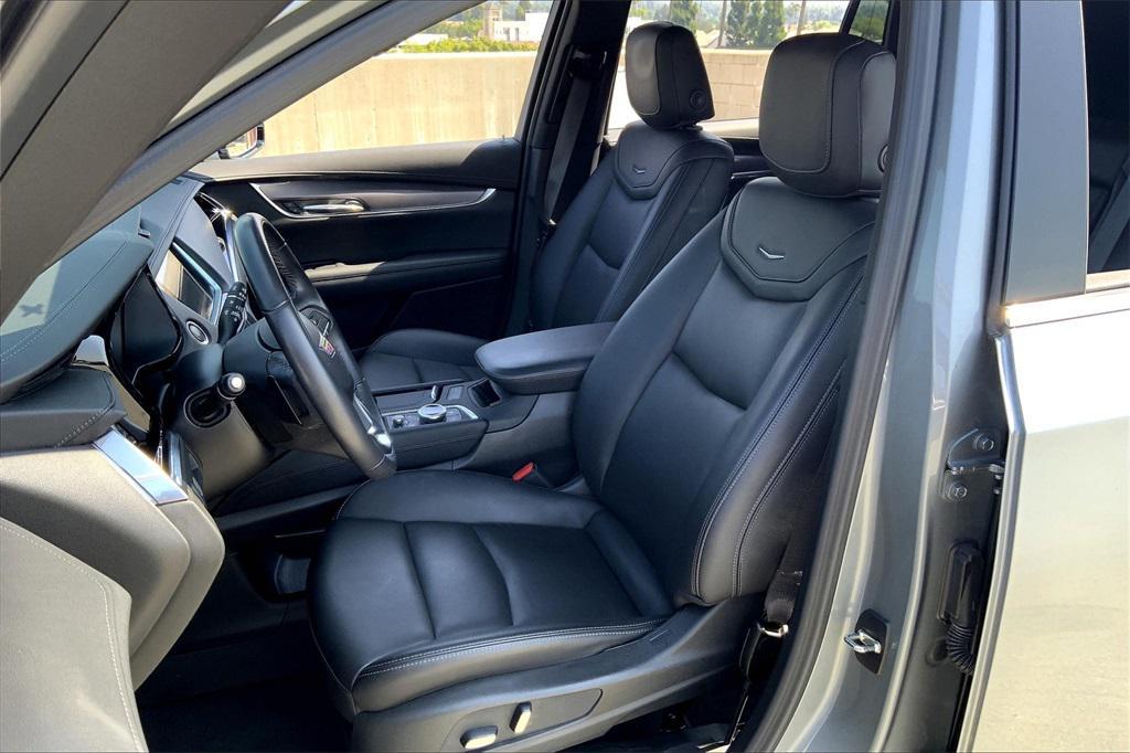 used 2024 Cadillac XT6 car, priced at $35,000