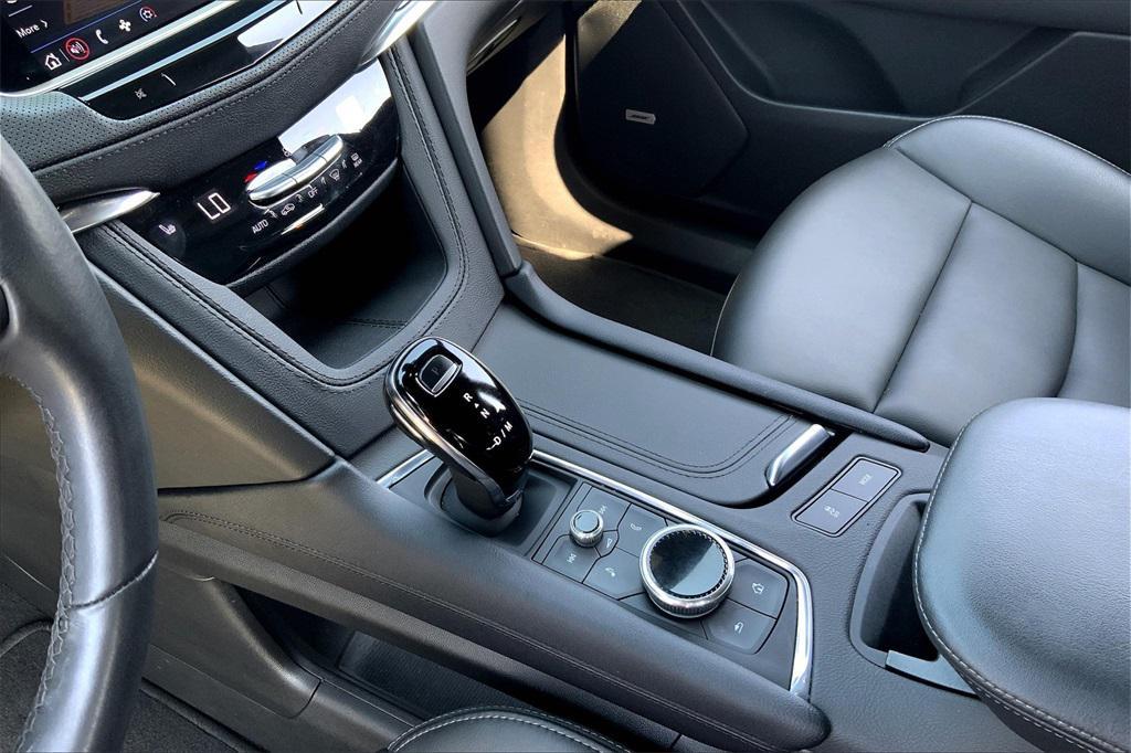 used 2024 Cadillac XT6 car, priced at $35,000