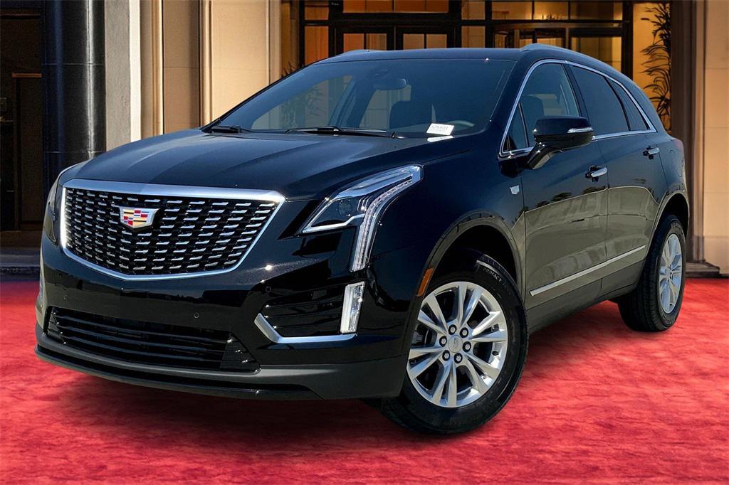 new 2025 Cadillac XT5 car, priced at $45,655