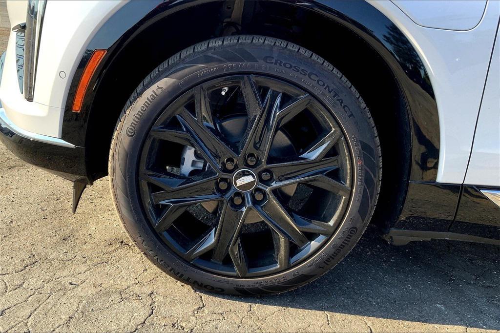 new 2025 Cadillac OPTIQ car, priced at $63,495