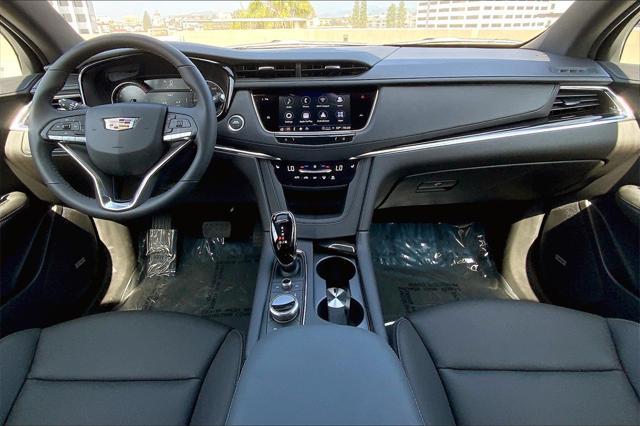 new 2025 Cadillac XT6 car, priced at $49,815