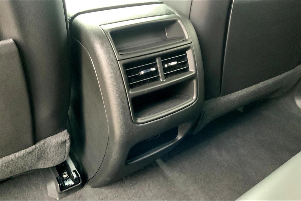 new 2025 Cadillac XT5 car, priced at $52,815
