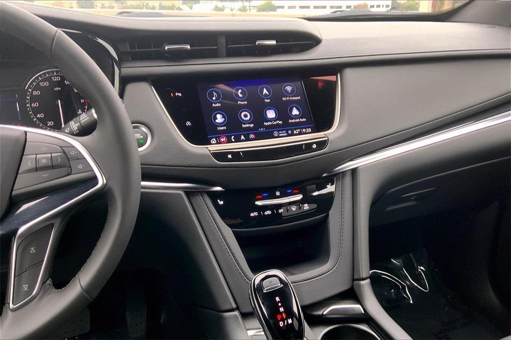new 2025 Cadillac XT5 car, priced at $52,815