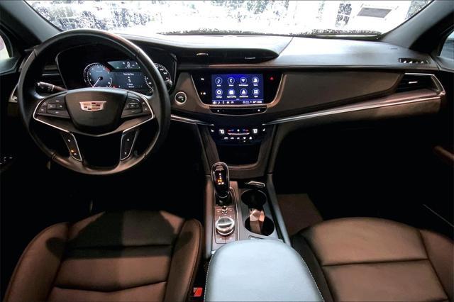 new 2022 Cadillac XT5 car, priced at $39,999
