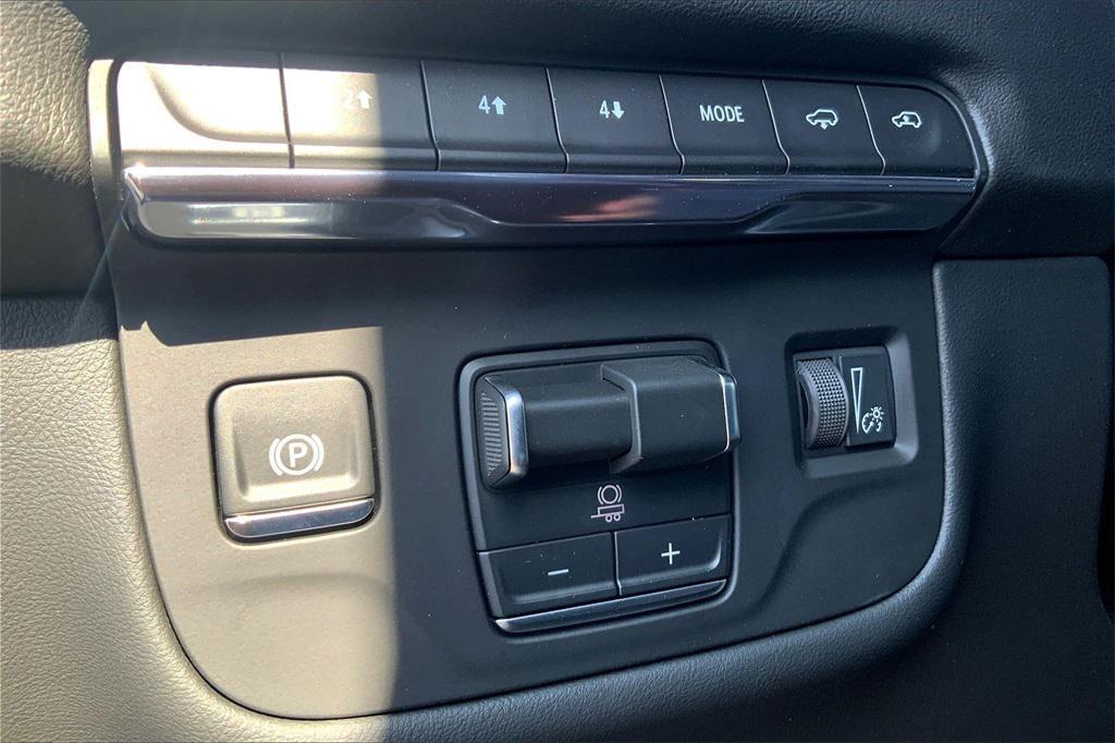 new 2026 Cadillac Escalade ESV car, priced at $117,680