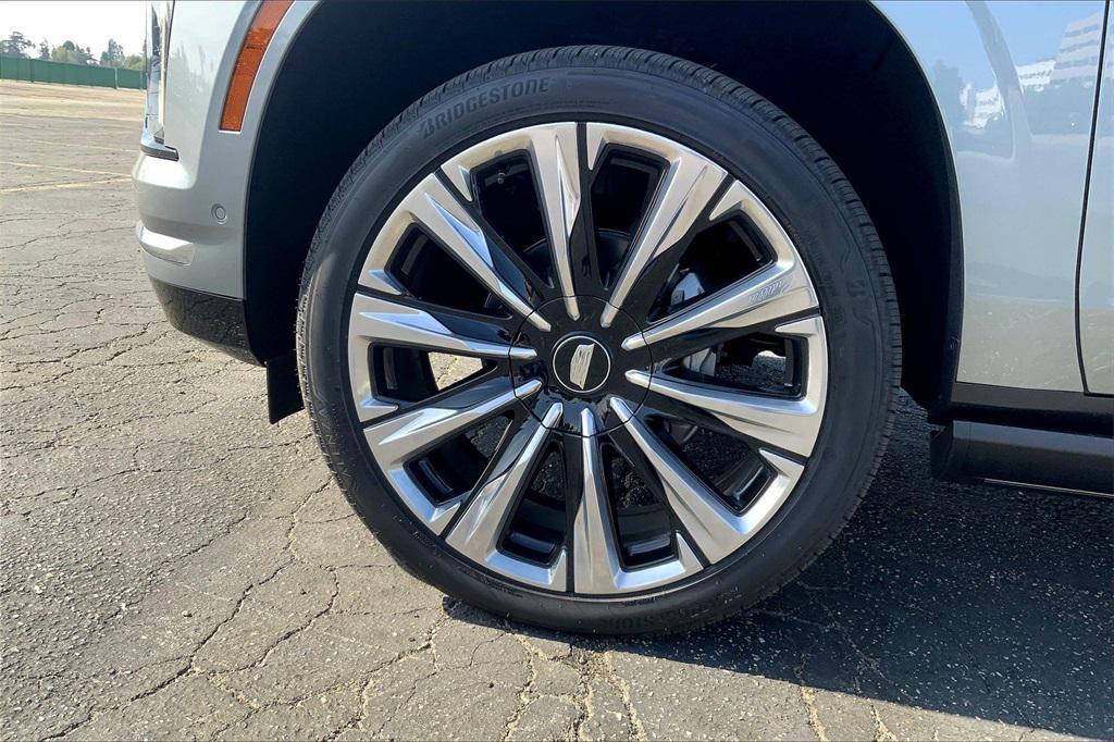 new 2026 Cadillac Escalade ESV car, priced at $117,680