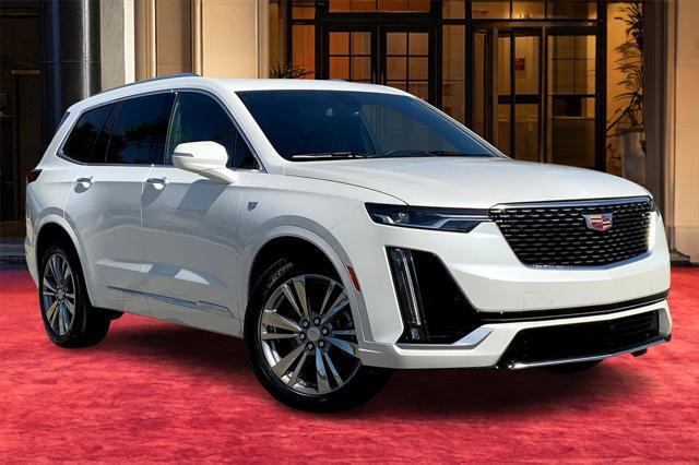 new 2025 Cadillac XT6 car, priced at $56,015