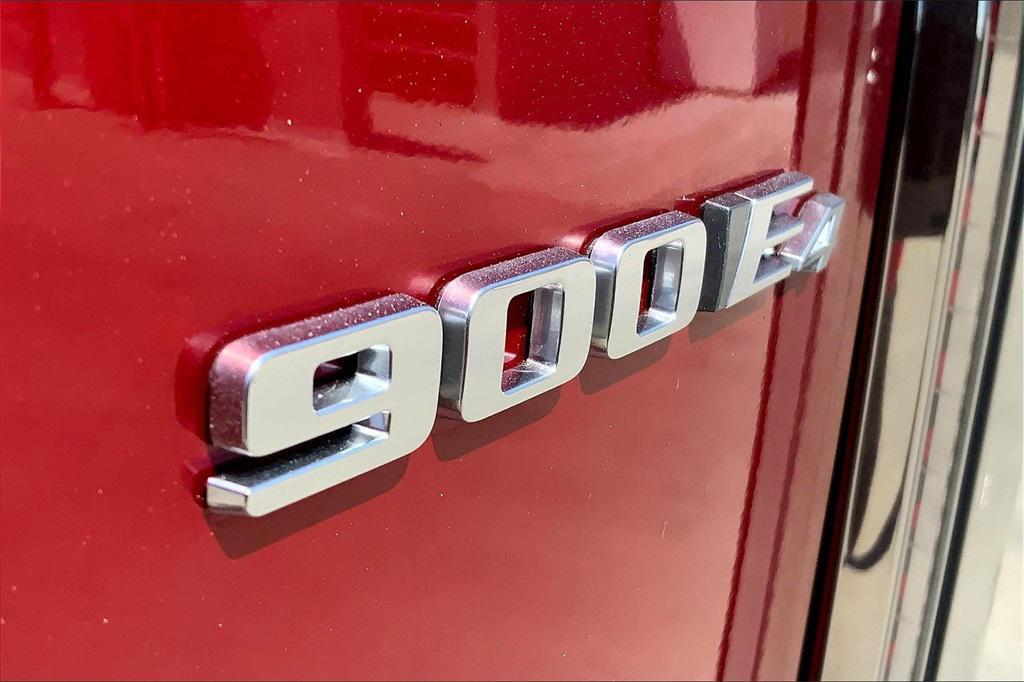 new 2026 Cadillac VISTIQ car, priced at $81,615