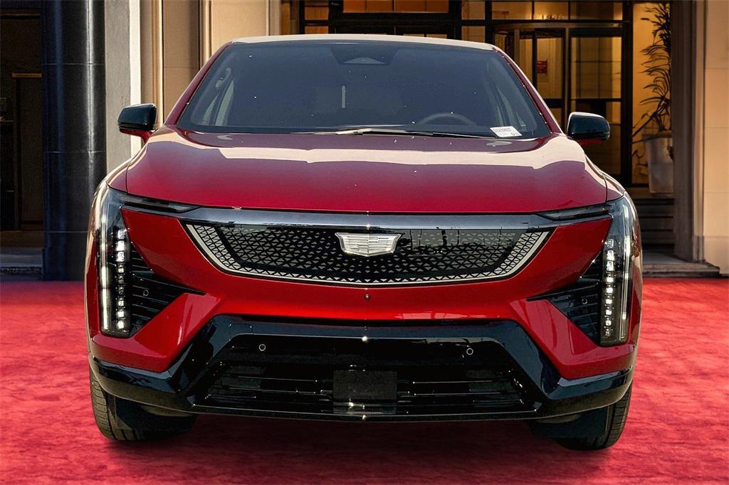new 2025 Cadillac OPTIQ car, priced at $58,315
