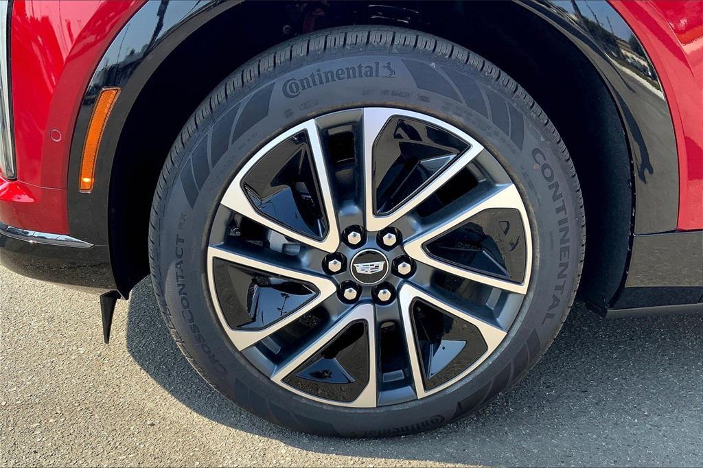 new 2025 Cadillac OPTIQ car, priced at $58,315