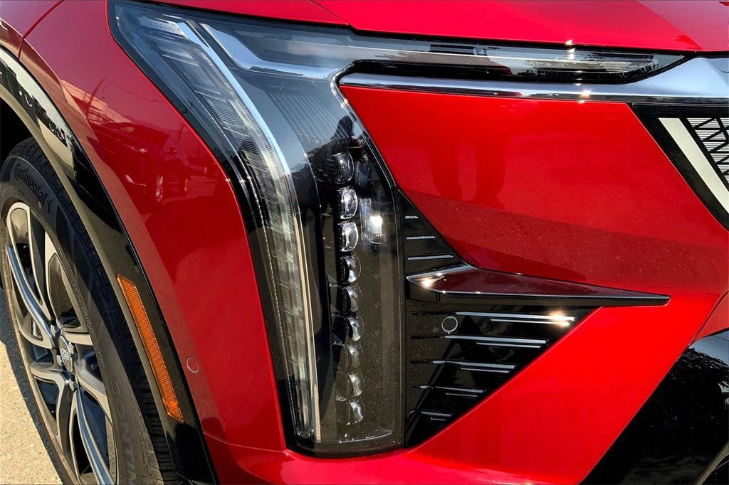 new 2025 Cadillac OPTIQ car, priced at $58,315