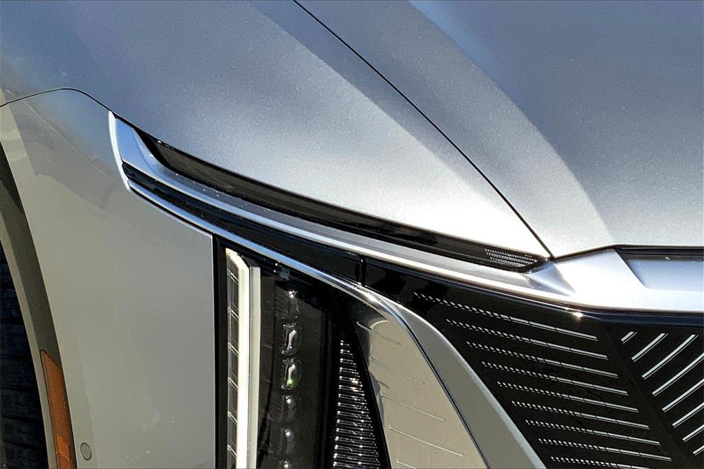 new 2025 Cadillac LYRIQ car, priced at $67,085