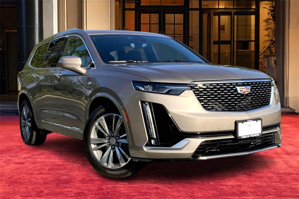 used 2022 Cadillac XT6 car, priced at $32,000