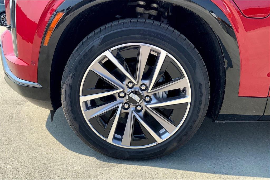 new 2026 Cadillac VISTIQ car, priced at $83,095