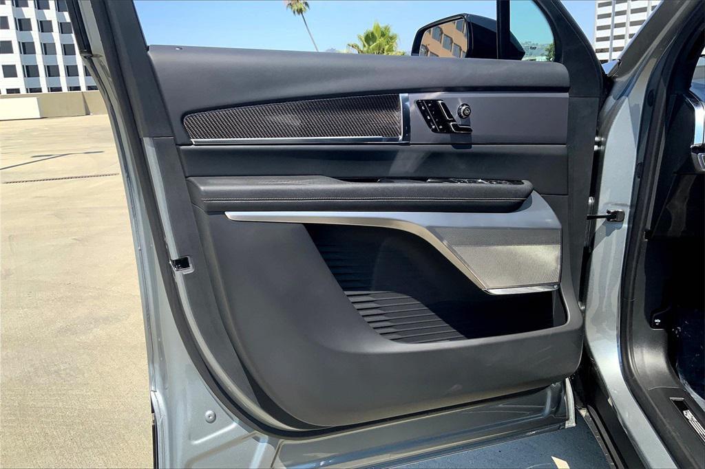 new 2026 Cadillac VISTIQ car, priced at $81,870