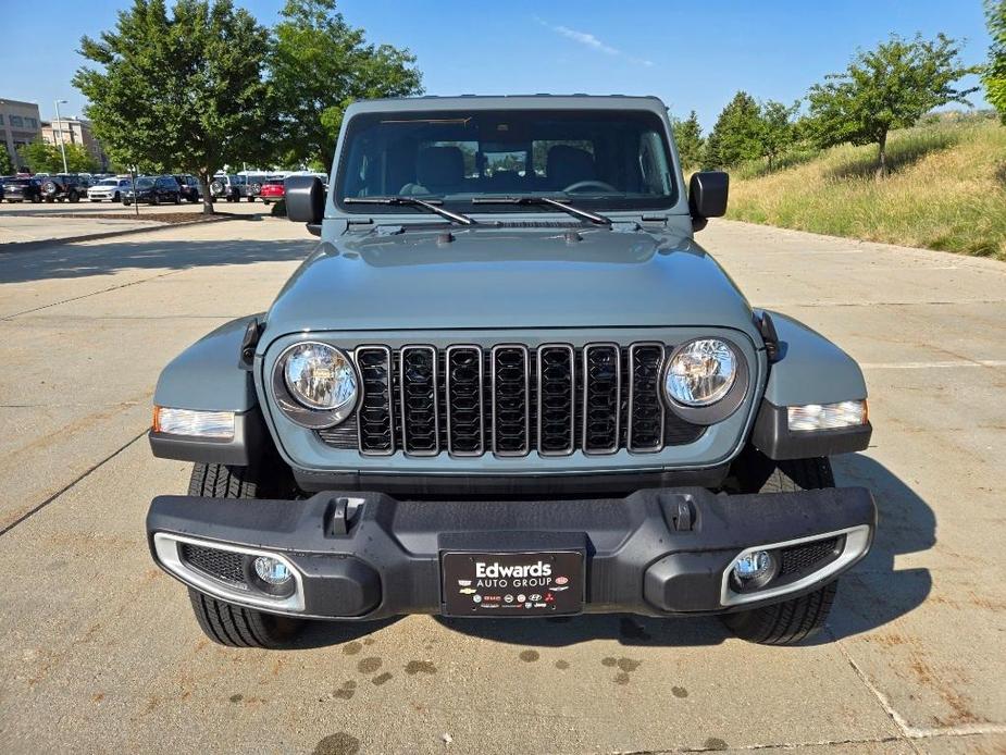 new 2024 Jeep Gladiator car