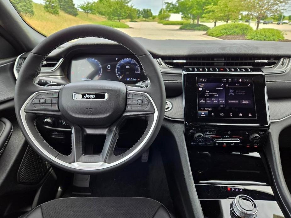 new 2024 Jeep Grand Cherokee L car, priced at $43,302