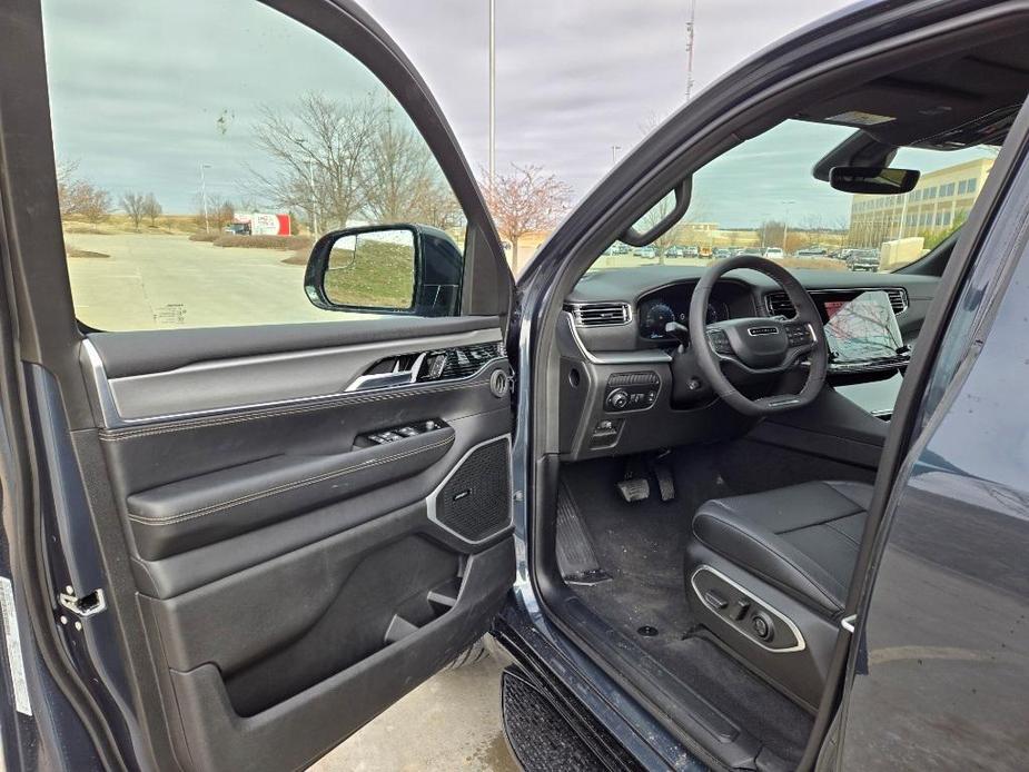 new 2024 Jeep Wagoneer L car, priced at $75,661