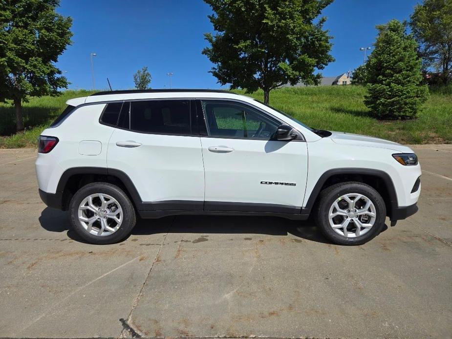 new 2024 Jeep Compass car, priced at $25,827