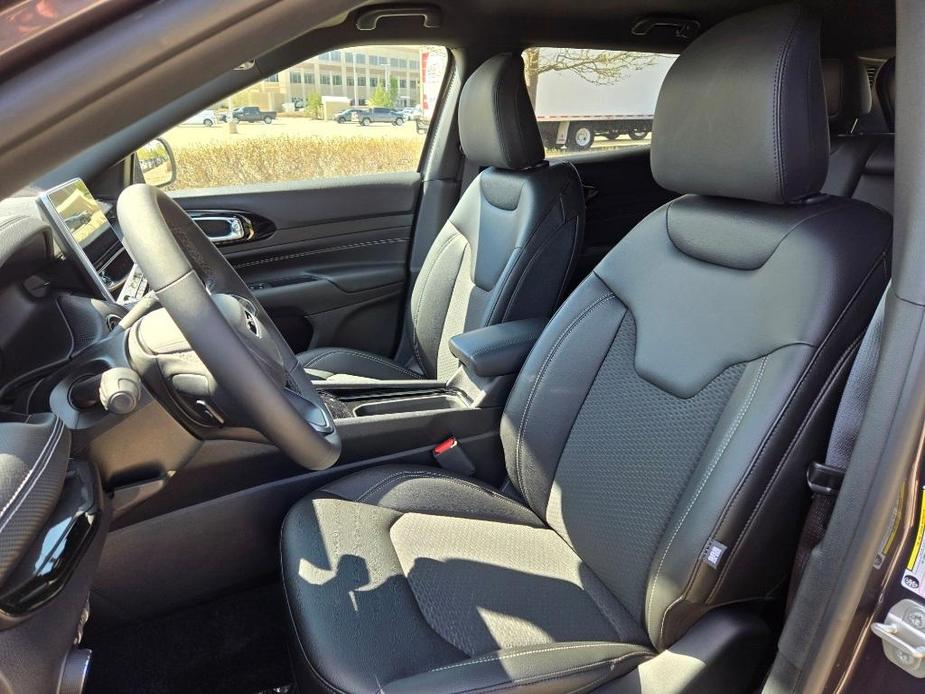 new 2024 Jeep Compass car, priced at $30,580