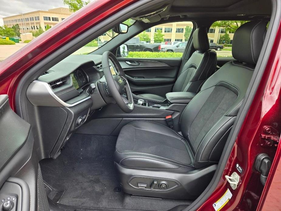 new 2024 Jeep Grand Cherokee car, priced at $41,842