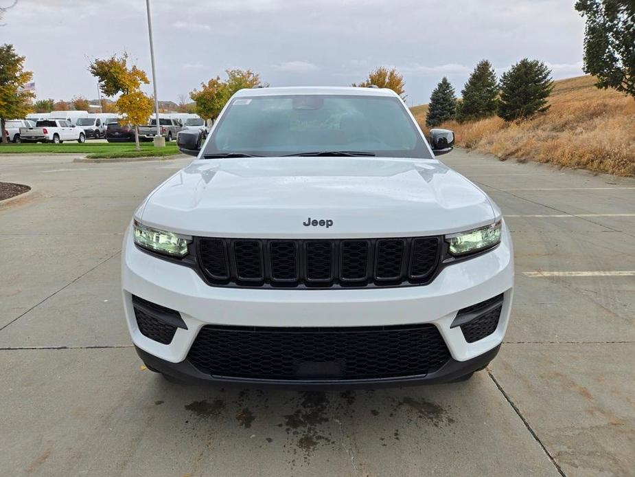 new 2025 Jeep Grand Cherokee car