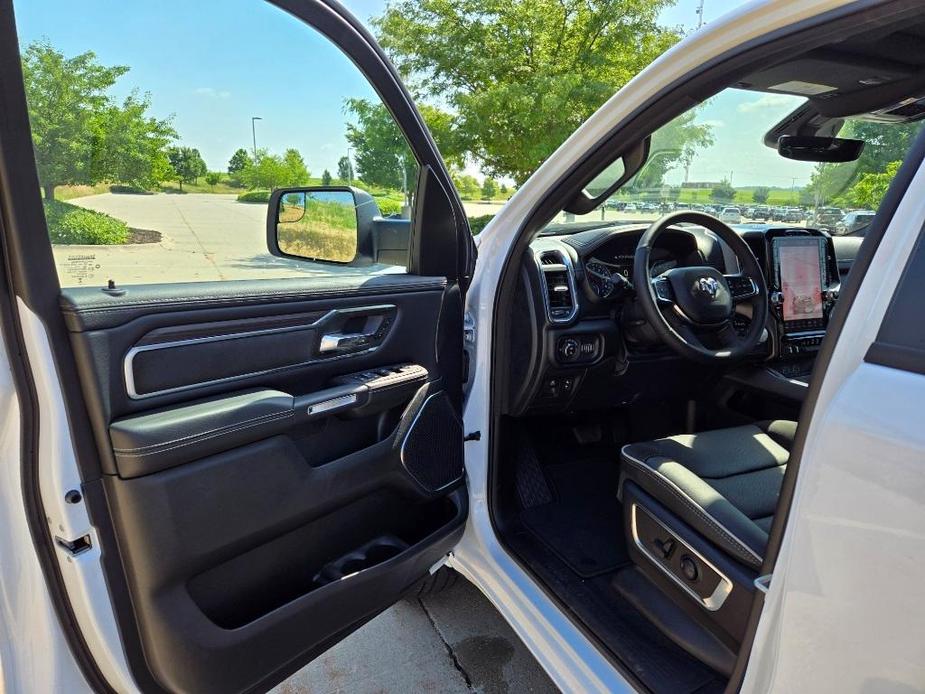 new 2025 Ram 1500 car, priced at $60,977