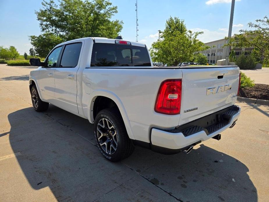 new 2025 Ram 1500 car, priced at $60,977