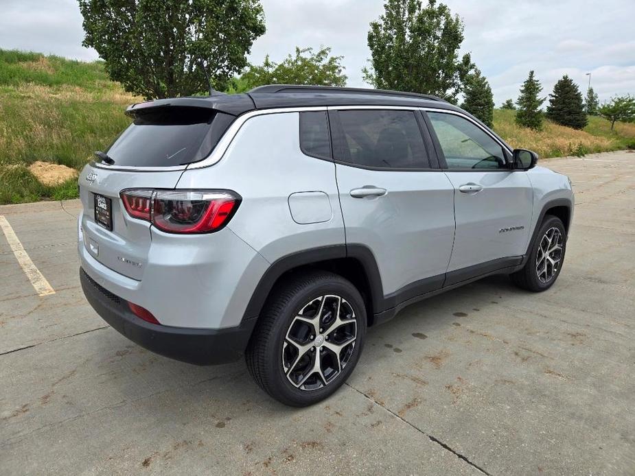 new 2024 Jeep Compass car, priced at $29,839