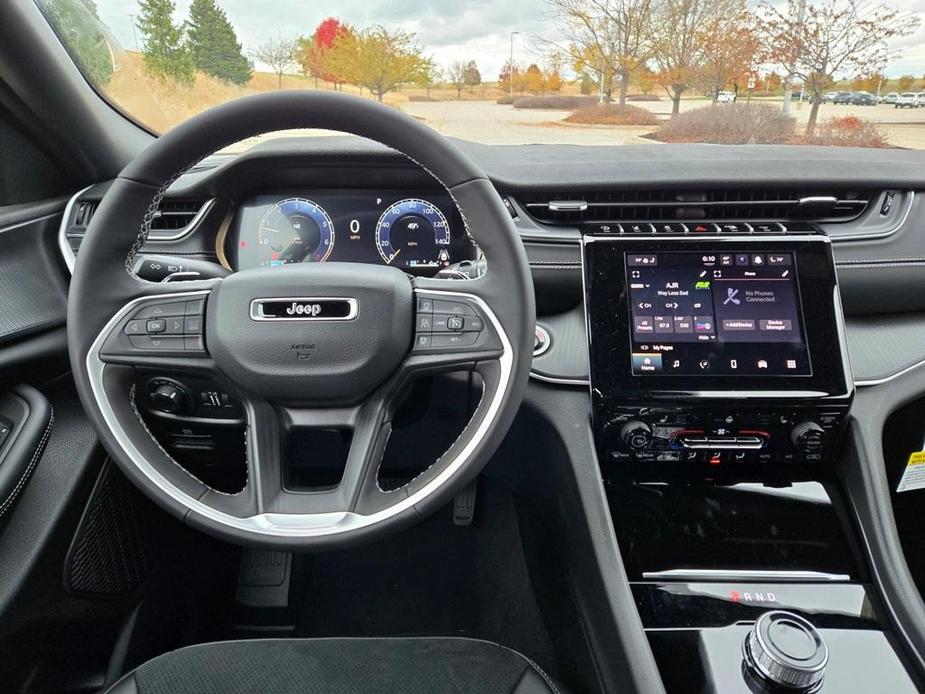 new 2025 Jeep Grand Cherokee car