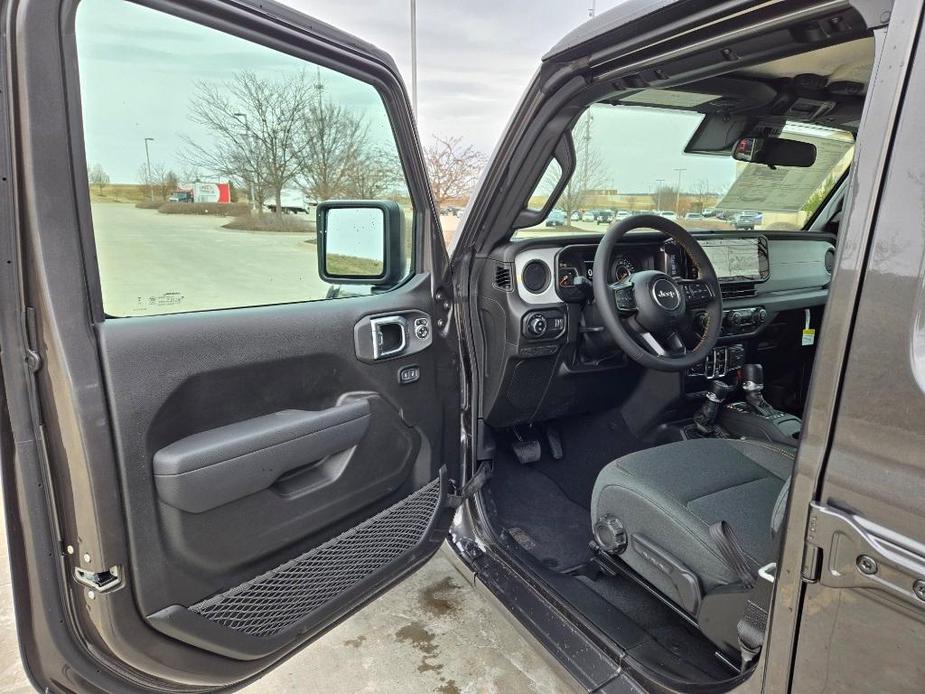 new 2024 Jeep Gladiator car, priced at $41,951