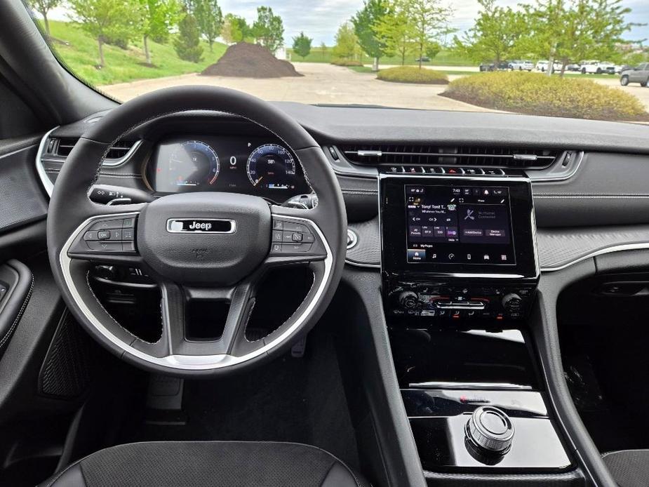 new 2024 Jeep Grand Cherokee L car, priced at $44,198