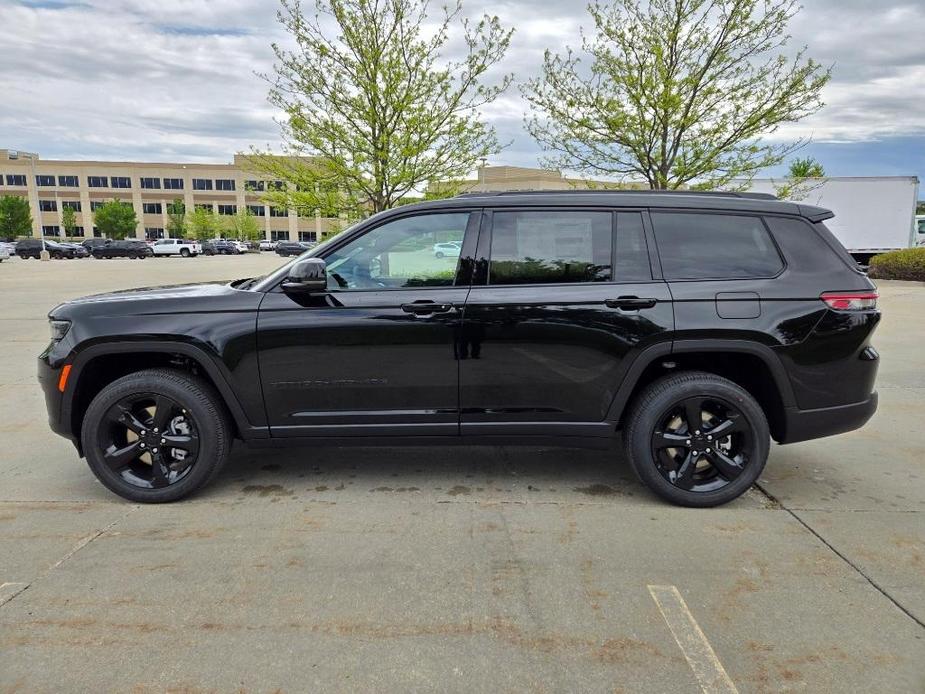 new 2024 Jeep Grand Cherokee L car, priced at $44,198