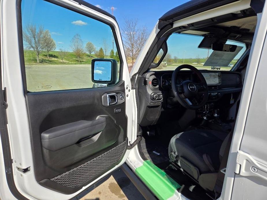 new 2024 Jeep Gladiator car, priced at $55,206