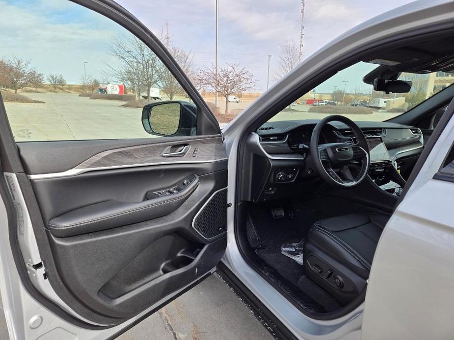 new 2024 Jeep Grand Cherokee 4xe car, priced at $52,892