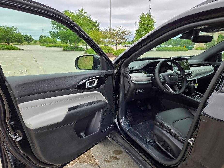 new 2024 Jeep Compass car, priced at $29,839