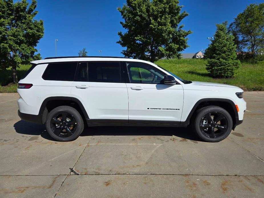 new 2024 Jeep Grand Cherokee L car, priced at $42,766