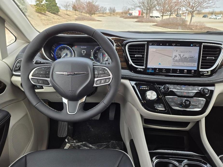 new 2024 Chrysler Pacifica car, priced at $41,529