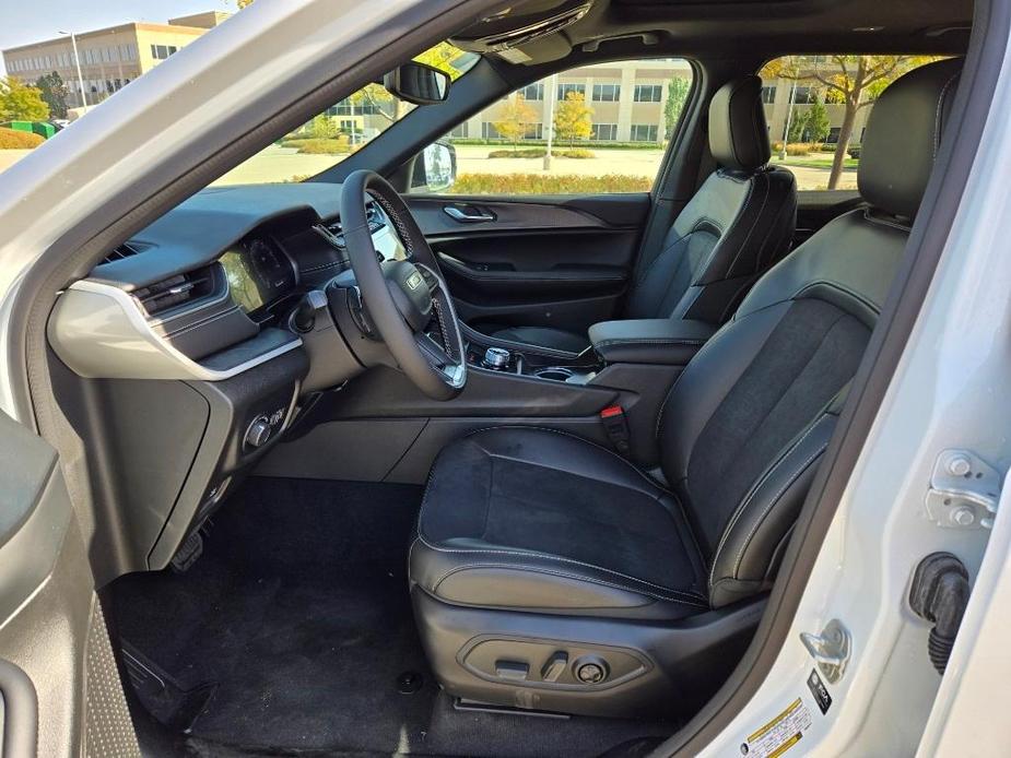 new 2024 Jeep Grand Cherokee L car, priced at $42,766