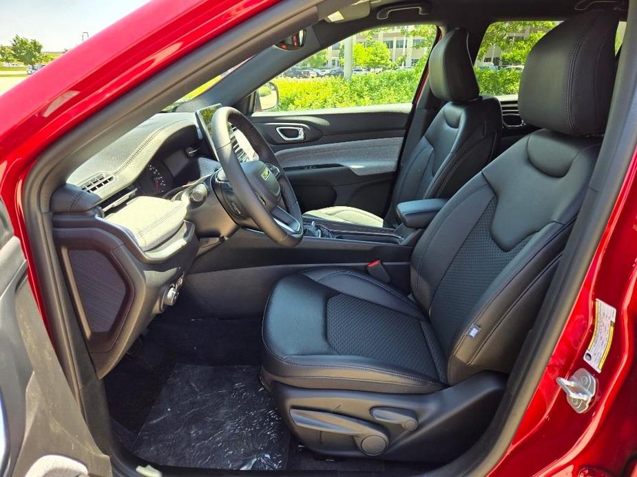 new 2024 Jeep Compass car, priced at $25,875