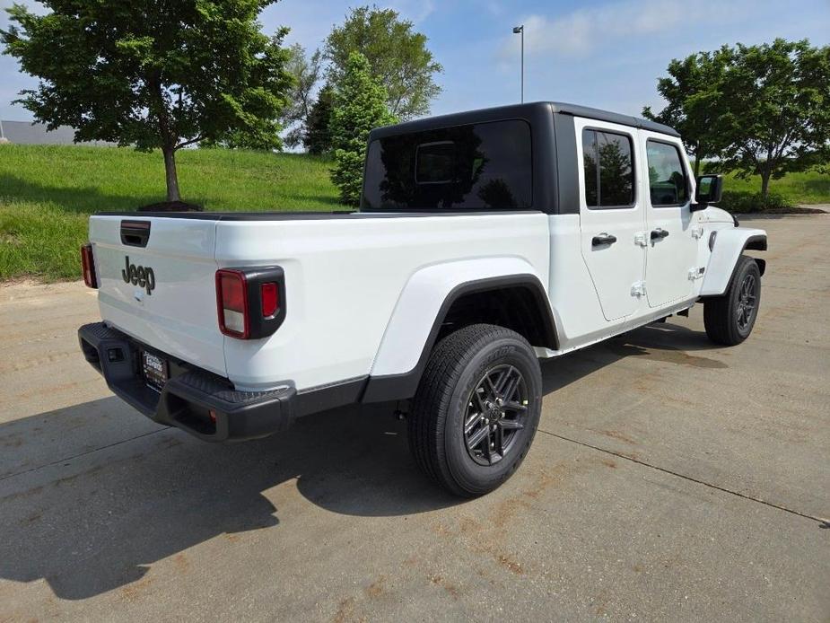 new 2024 Jeep Gladiator car, priced at $41,415