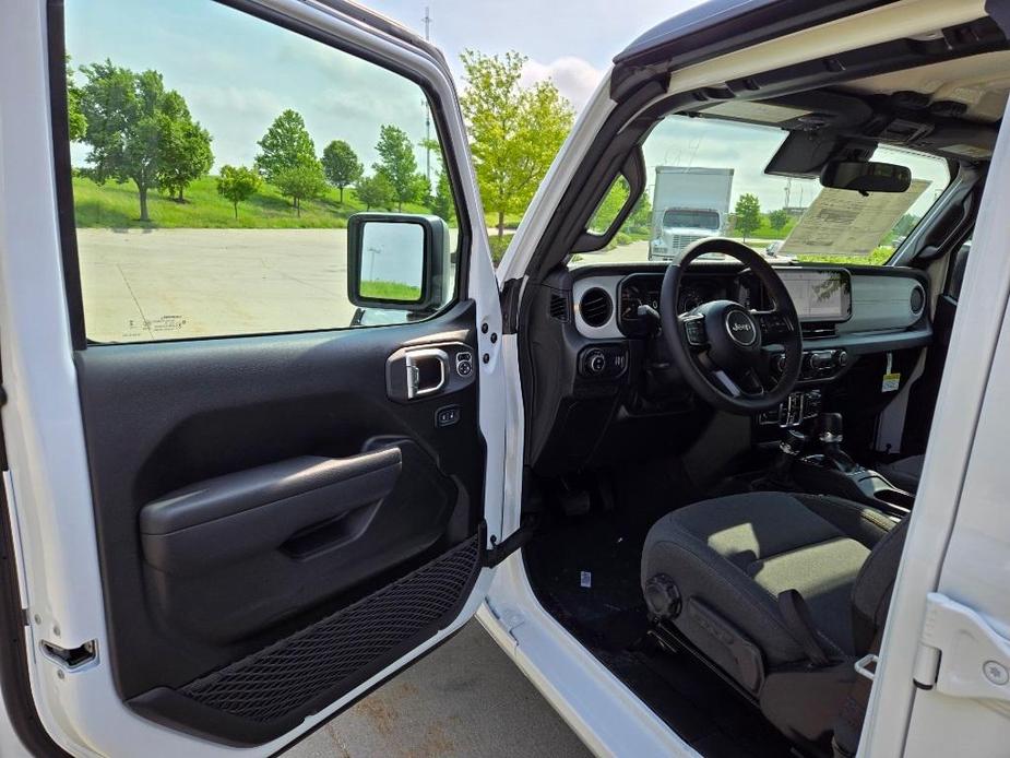 new 2024 Jeep Gladiator car, priced at $41,415