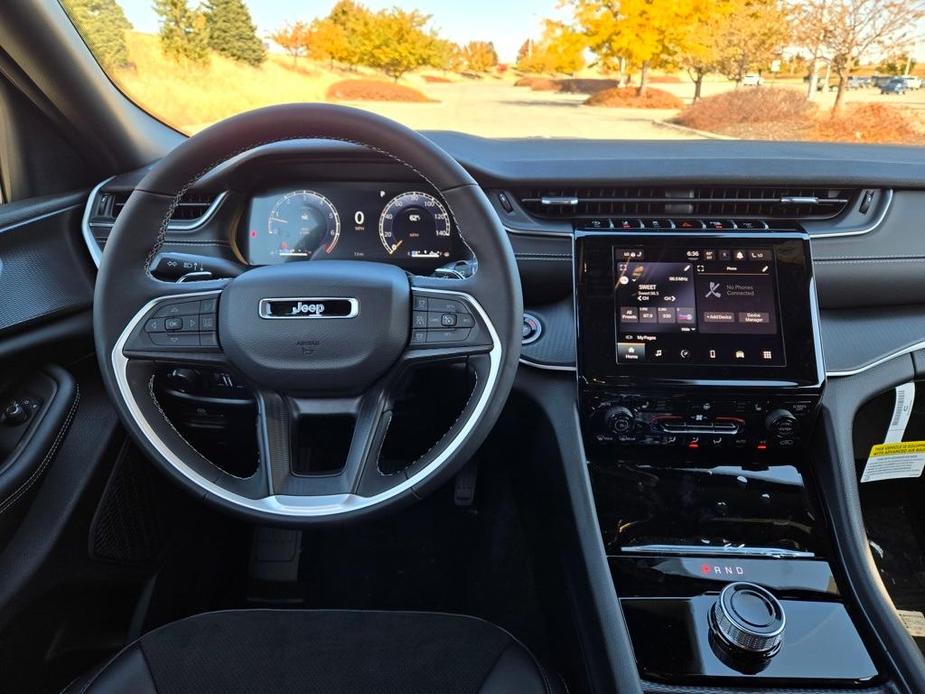 new 2025 Jeep Grand Cherokee car