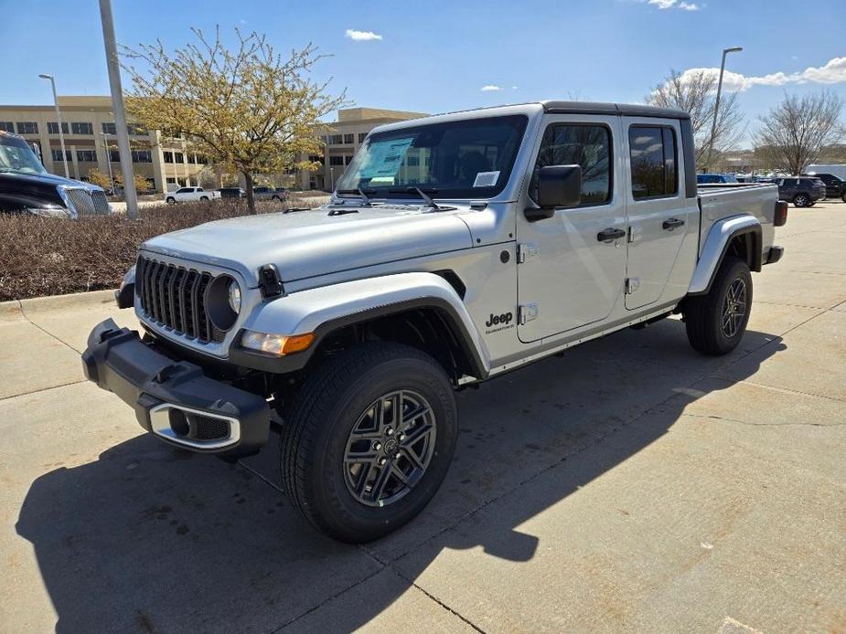 new 2024 Jeep Gladiator car, priced at $41,951