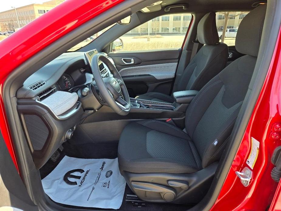 new 2023 Jeep Compass car, priced at $28,000