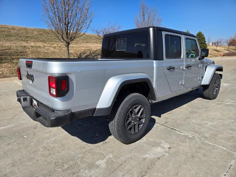 new 2024 Jeep Gladiator car, priced at $41,951