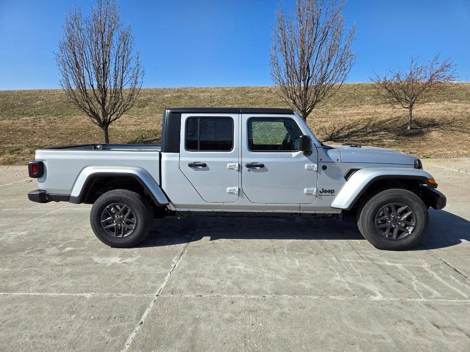 new 2024 Jeep Gladiator car, priced at $41,951